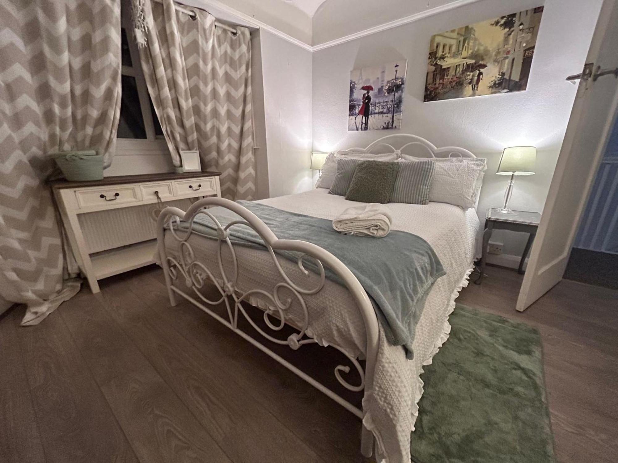 Redditch Rest Near Town Centre & Transport Links Appartement Buitenkant foto