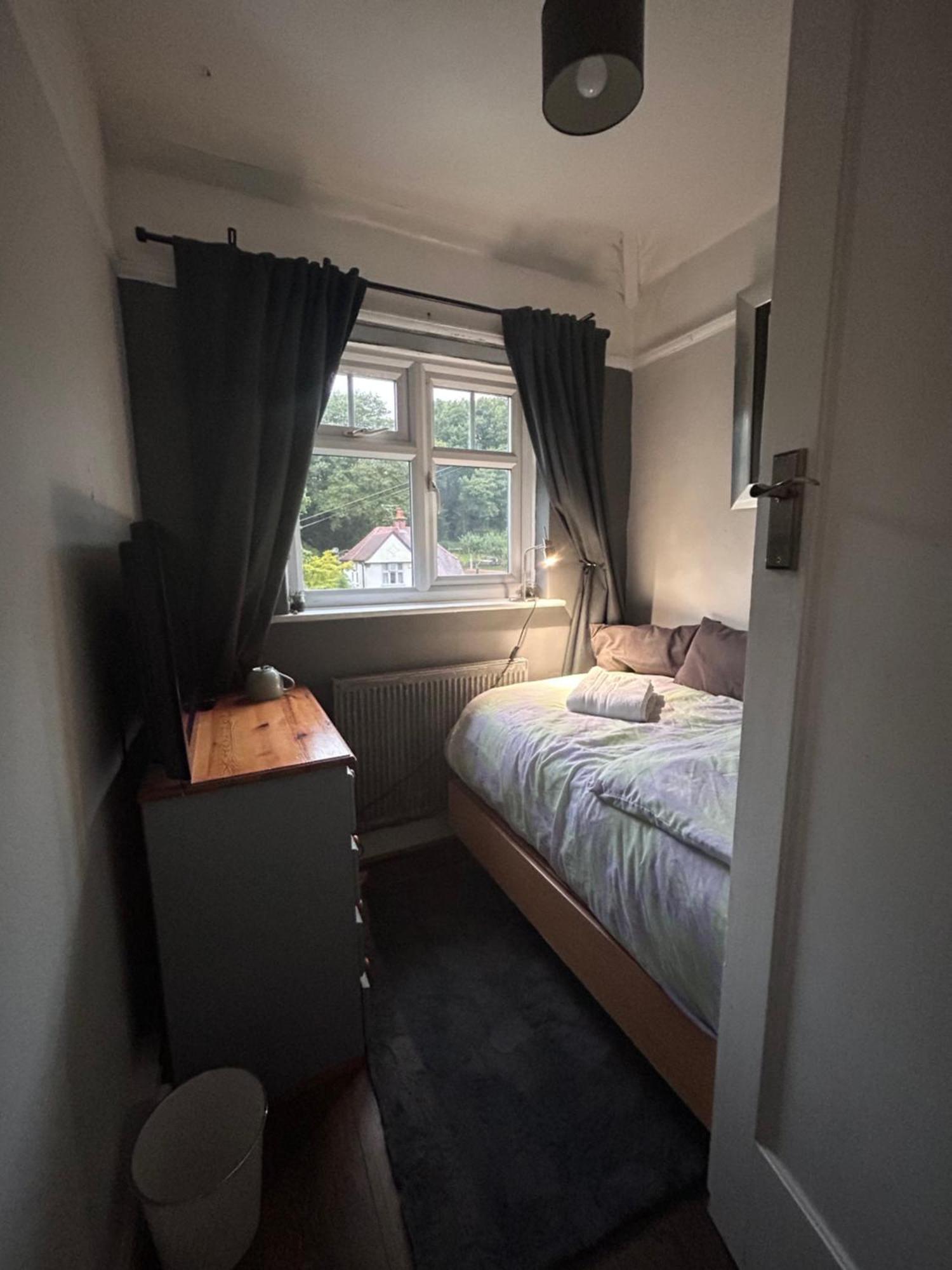 Redditch Rest Near Town Centre & Transport Links Appartement Buitenkant foto