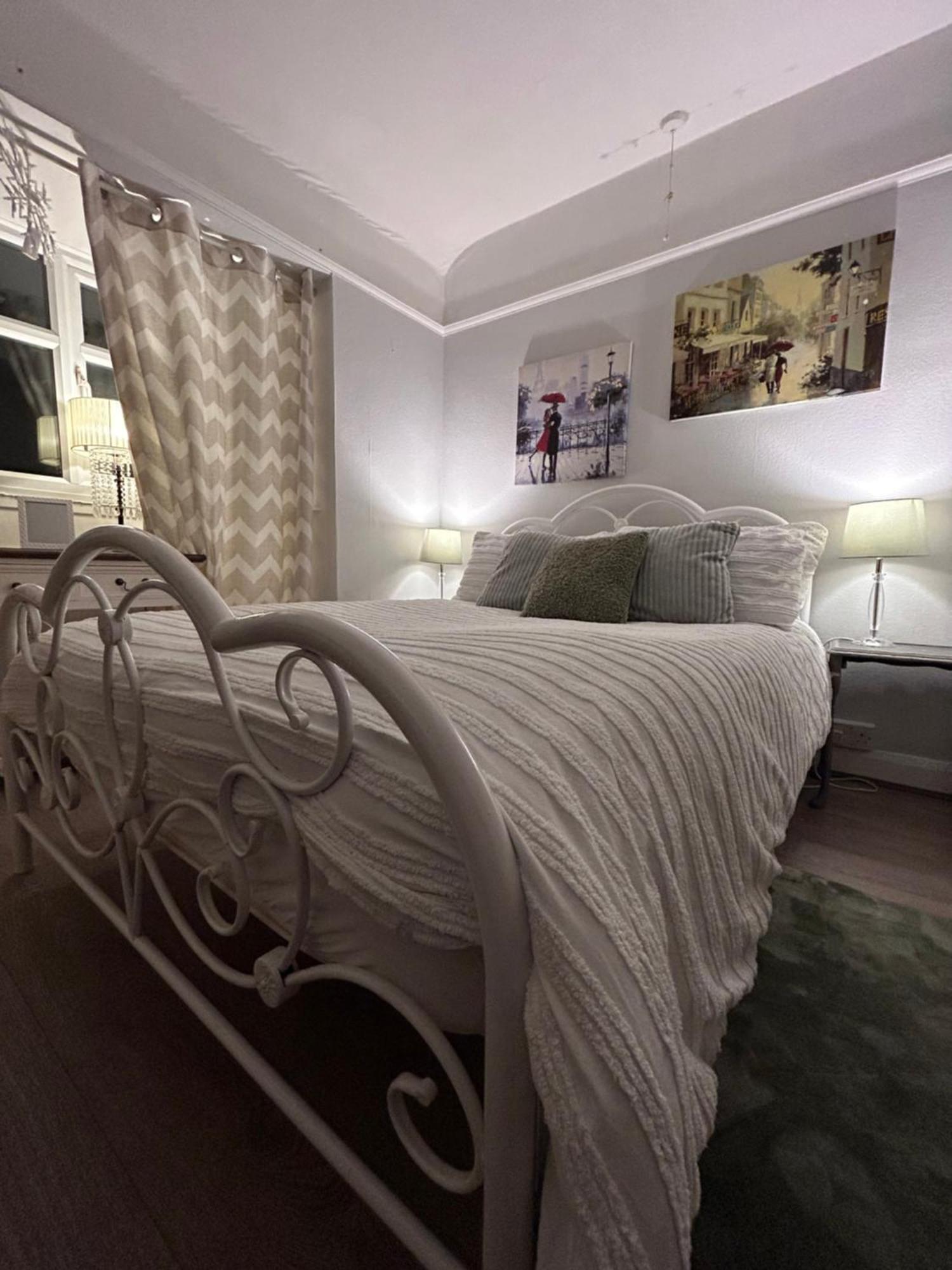 Redditch Rest Near Town Centre & Transport Links Appartement Buitenkant foto