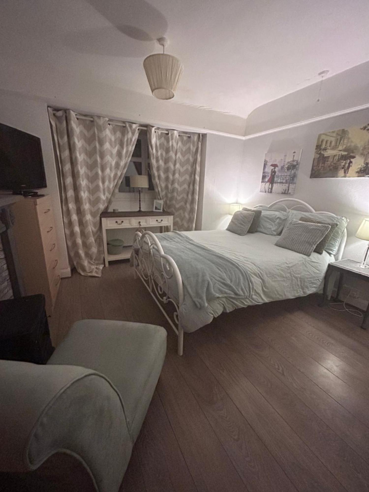 Redditch Rest Near Town Centre & Transport Links Appartement Buitenkant foto