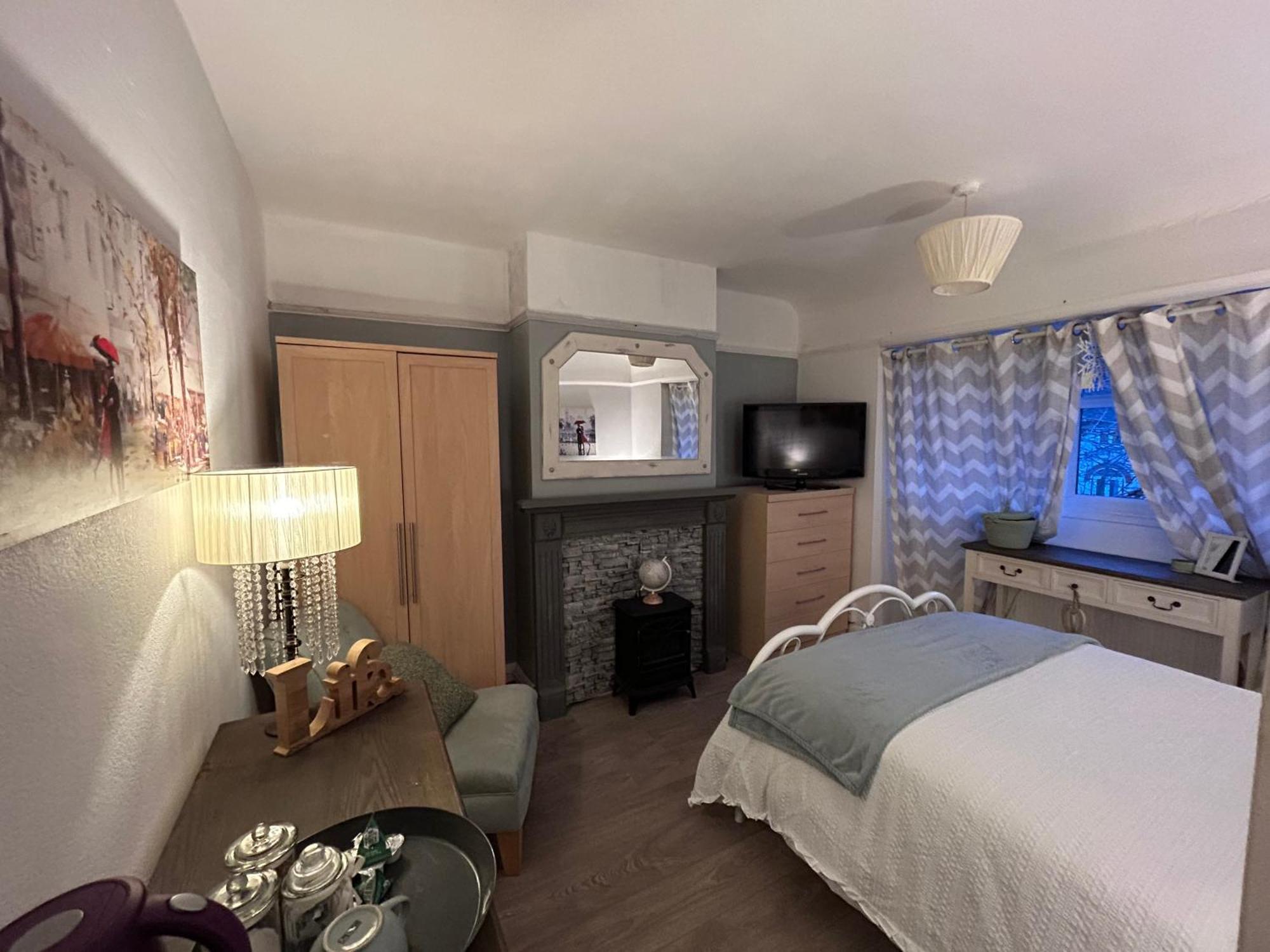 Redditch Rest Near Town Centre & Transport Links Appartement Buitenkant foto