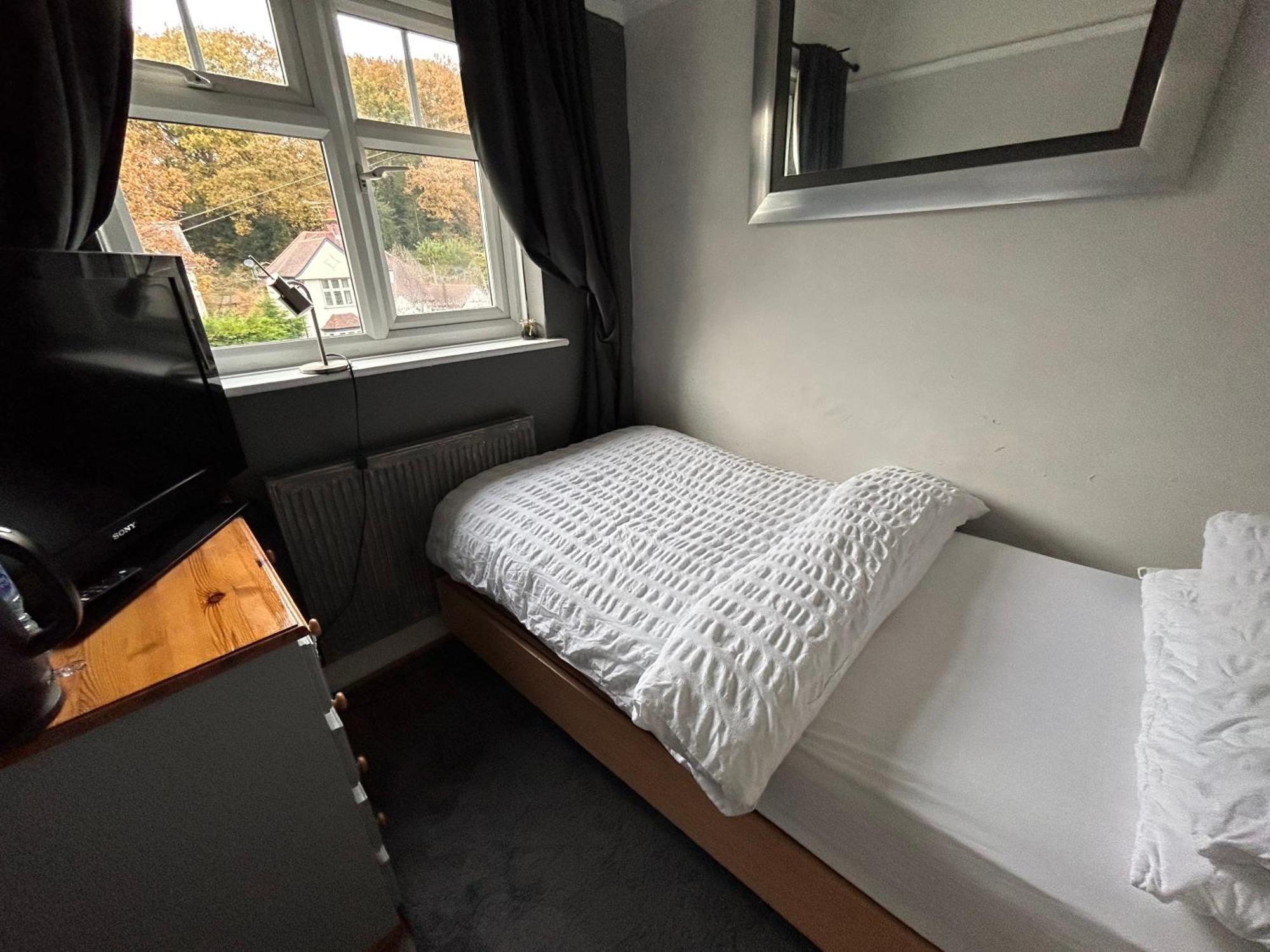 Redditch Rest Near Town Centre & Transport Links Appartement Buitenkant foto